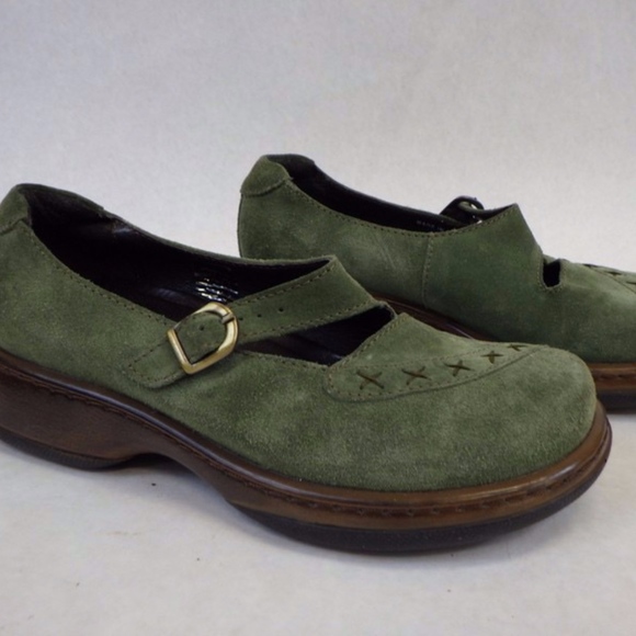 on sale dansko